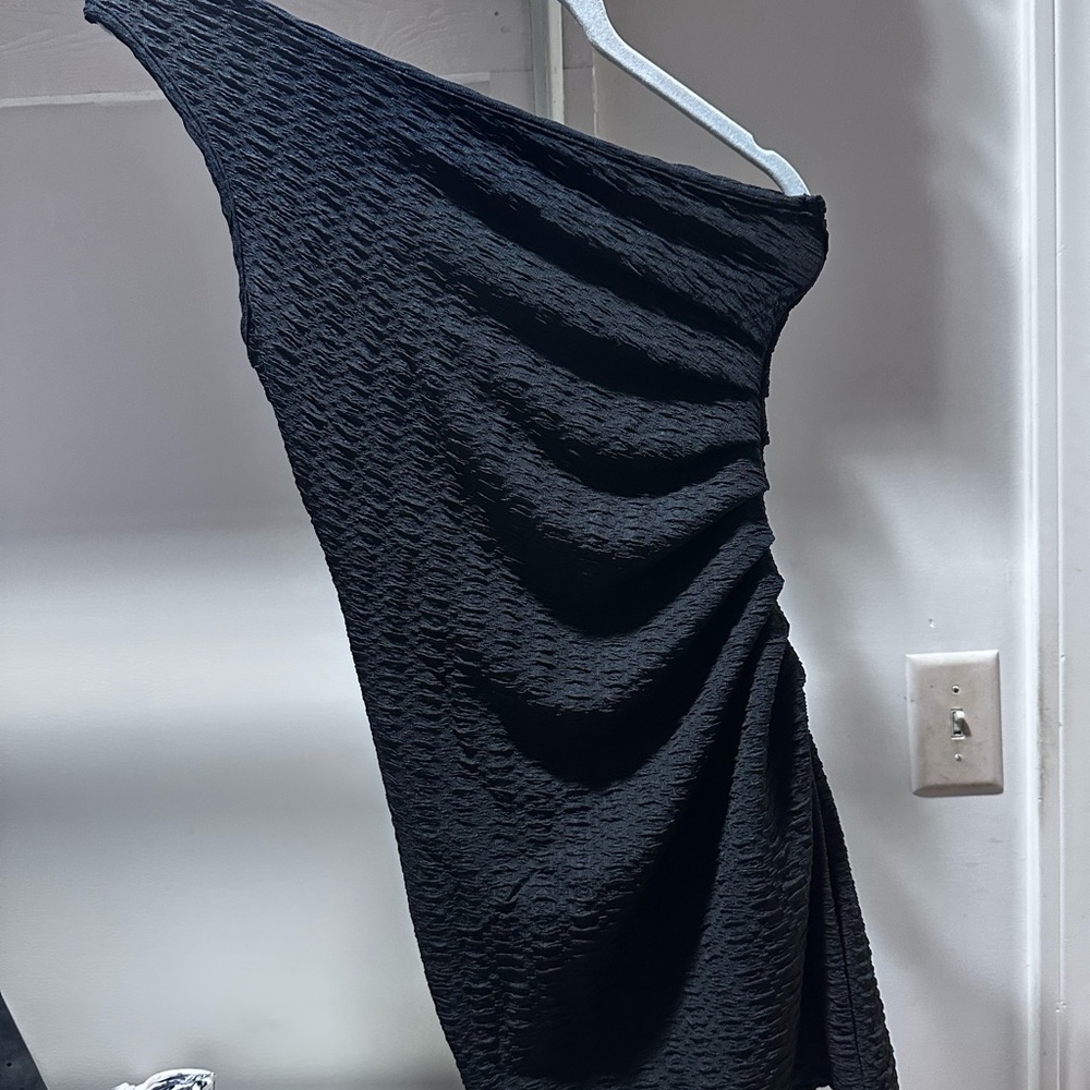 SHEIN Black One-Shoulder Ruched Textured Dress